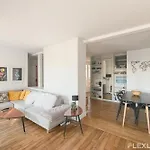 Spacious Modern T2 In The 13Th District